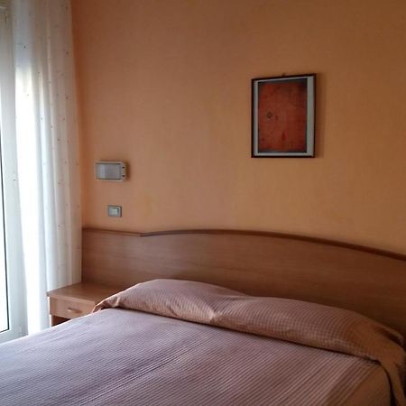 Albergo Moretti Senigallia Esterno foto