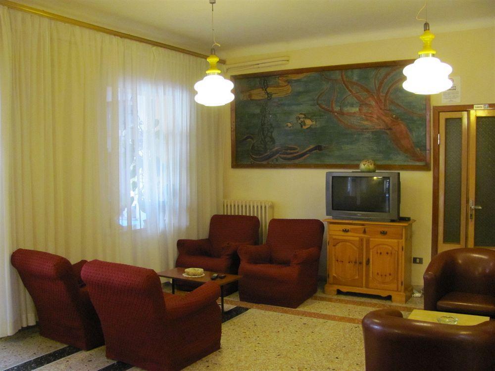 Albergo Moretti Senigallia Esterno foto