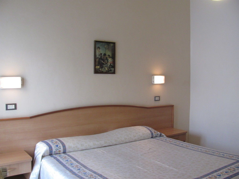 Albergo Moretti Senigallia Esterno foto